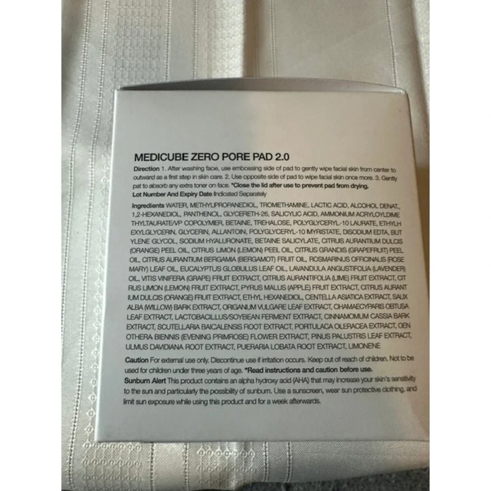 Medicube Zero Pore Pad 2.0 AHA BHA Exfoliating Toning Pads 70ct 5.46oz NIB